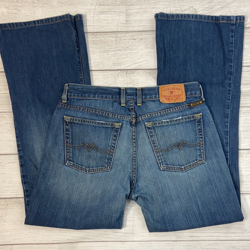 Lucky Brand Dungarees Sweet N Low Medium Wash Boot Cut Mid Rise 29x30 Jeans
